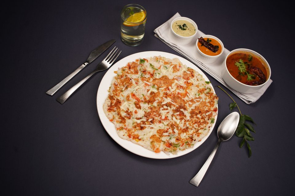 Mixed veg uttapam